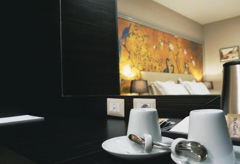 سوییت, Kairos Resort & Spa