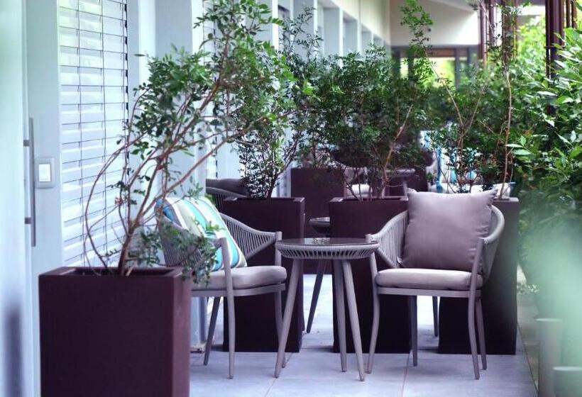 سوییت, Kairos Resort & Spa