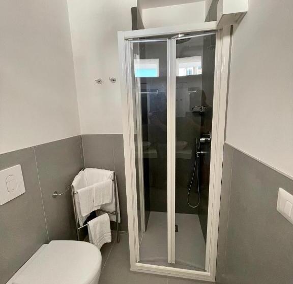 اتاق عادی, Matthew’s Home B&b