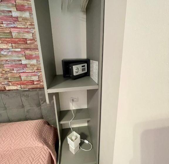 اتاق عادی, Matthew’s Home B&b