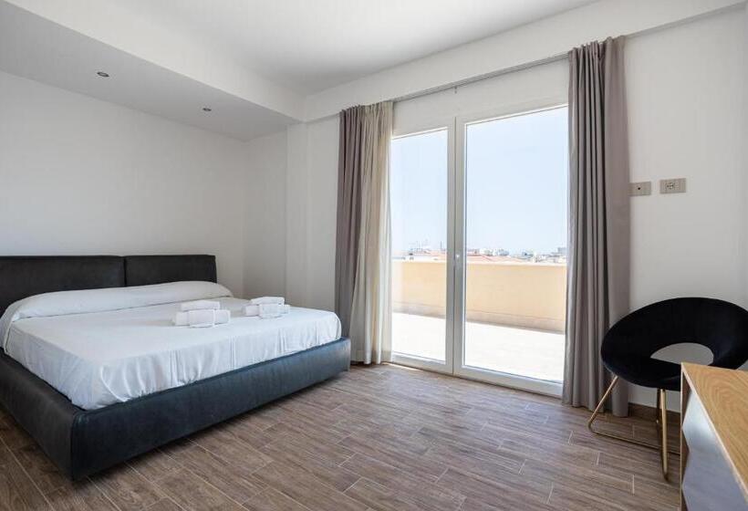 آپارتمان 1 خوابه با تراس, Solemar Sicilia   Multi Suite