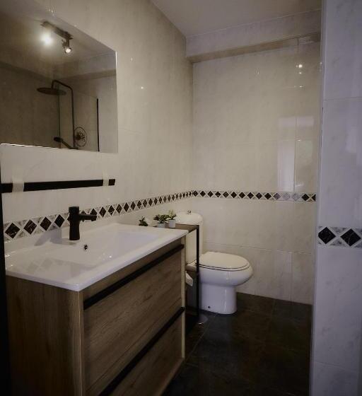 اتاق استاندارد, Zarey Hostel