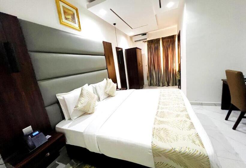 اتاق لوکس یک تخته, Riviera Hotel, Apartments & Resorts