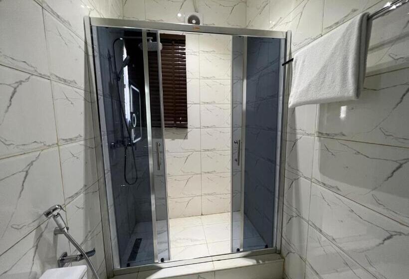 اتاق لوکس, Riviera Hotel, Apartments & Resorts