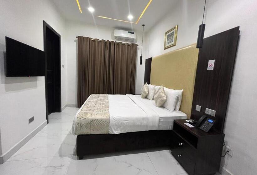 اتاق لوکس, Riviera Hotel, Apartments & Resorts