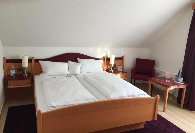 اتاق استاندارد سه نفره, Akzent Hotel Restaurant Albert