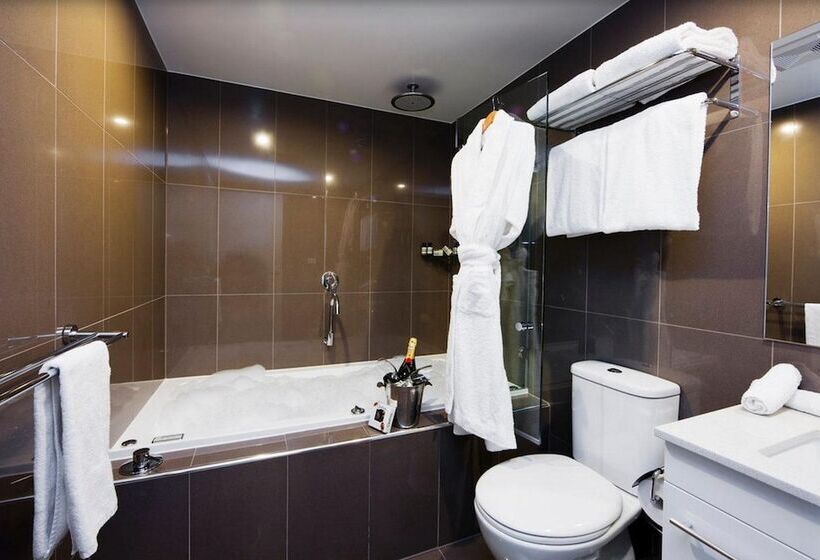 1 Bedroom Premium Apartment, Adina Serviced Apartments Canberra, Dickson