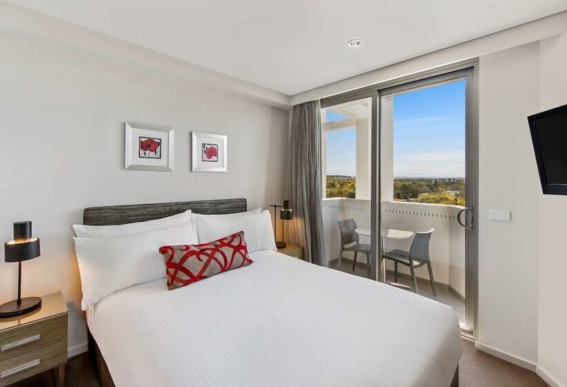 1 Bedroom Premium Apartment, Adina Serviced Apartments Canberra, Dickson