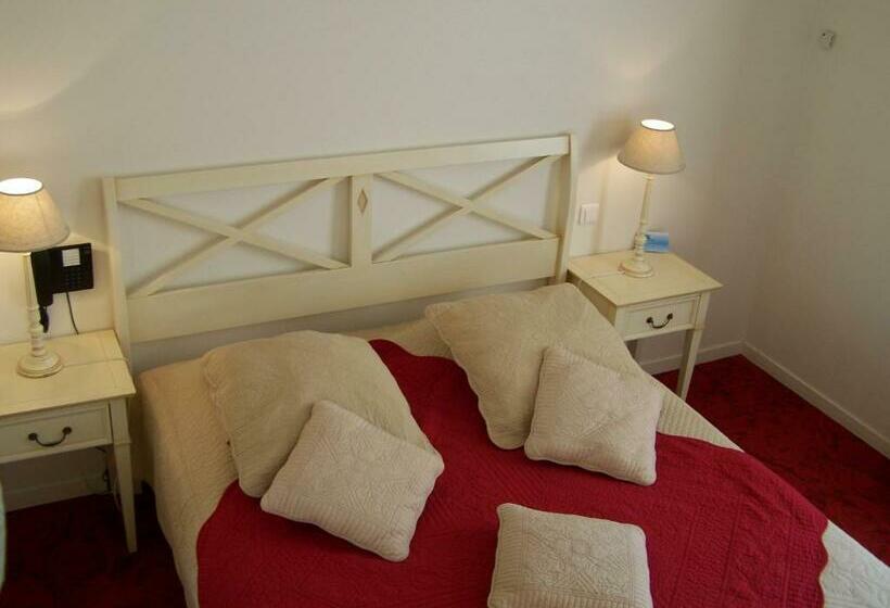 اتاق استاندارد یک نفره, Brit Hotel Du Perche