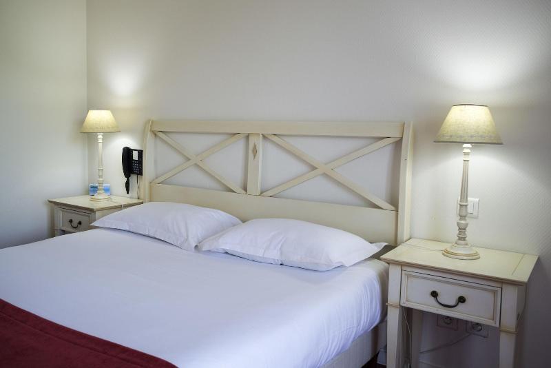 اتاق استاندارد, Brit Hotel Du Perche