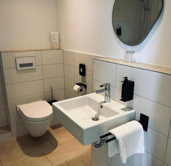 اتاق استاندارد یک نفره, Dk Hotel Deutscher Kaiser