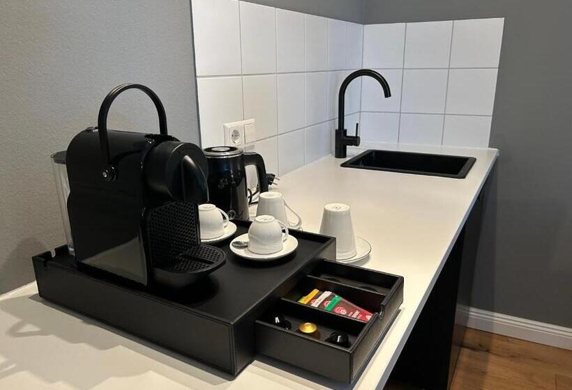 اتاق سوپریور چهار تخته, Dk Hotel Deutscher Kaiser