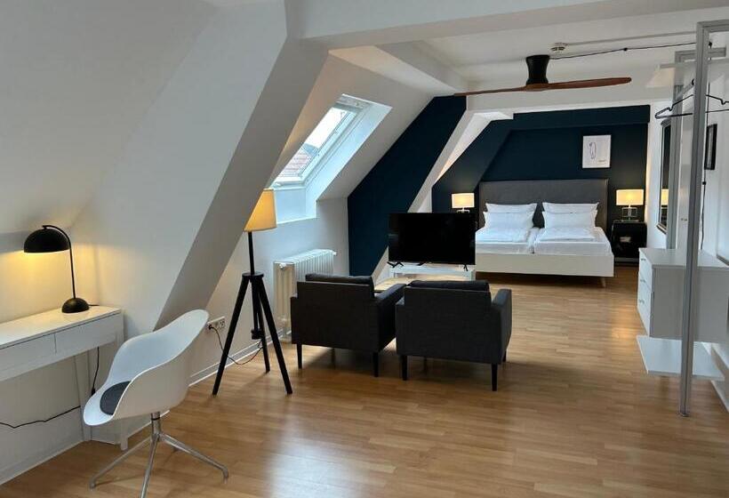 اتاق استاندارد سه نفره, Dk Hotel Deutscher Kaiser