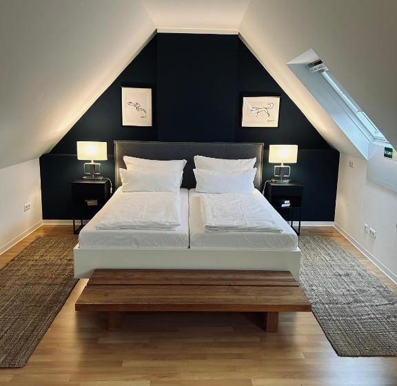 اتاق سوپریور چهار تخته, Dk Hotel Deutscher Kaiser