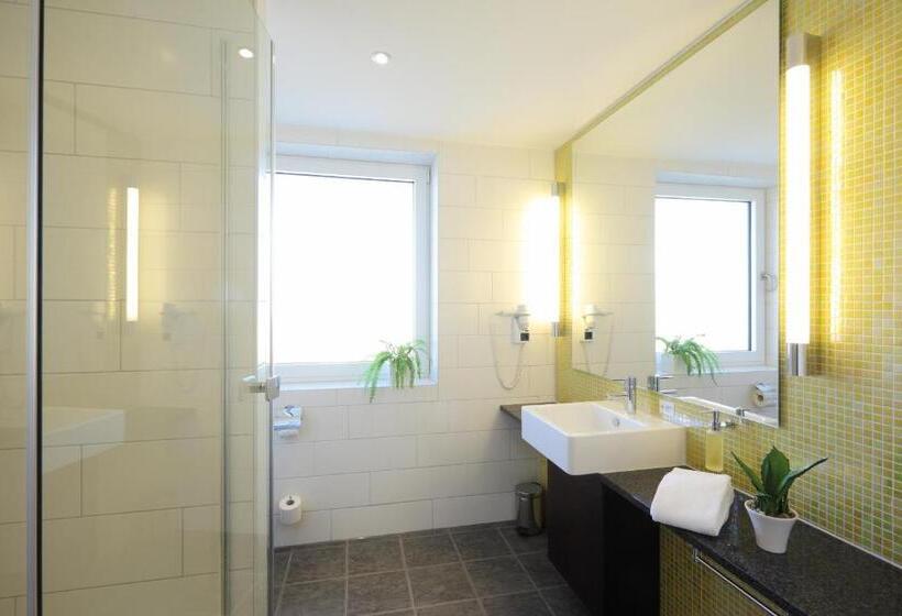 اتاق استاندارد یک نفره, Global Inn