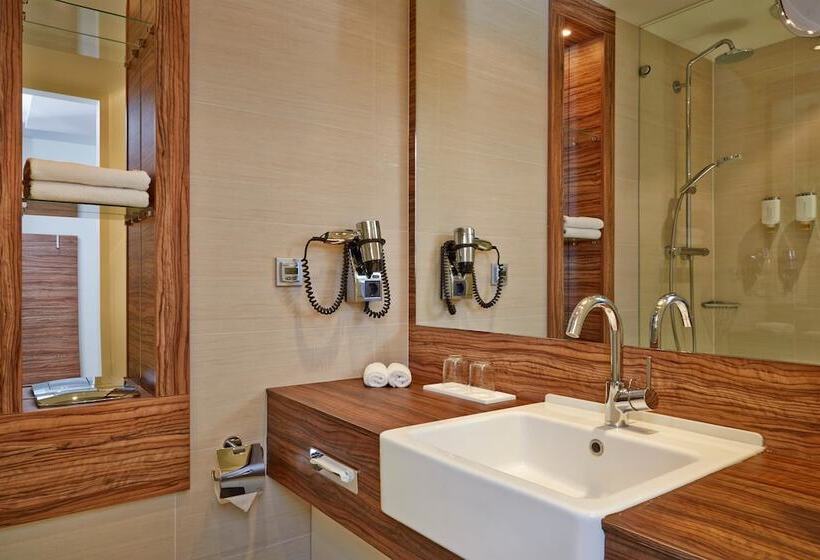 スーペリアールーム, H+ Hotel Lübeck