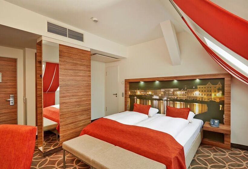デラックスルーム, H+ Hotel Lübeck