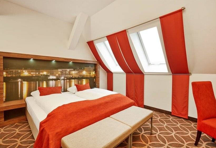 Deluxe Room, H+  Lubeck