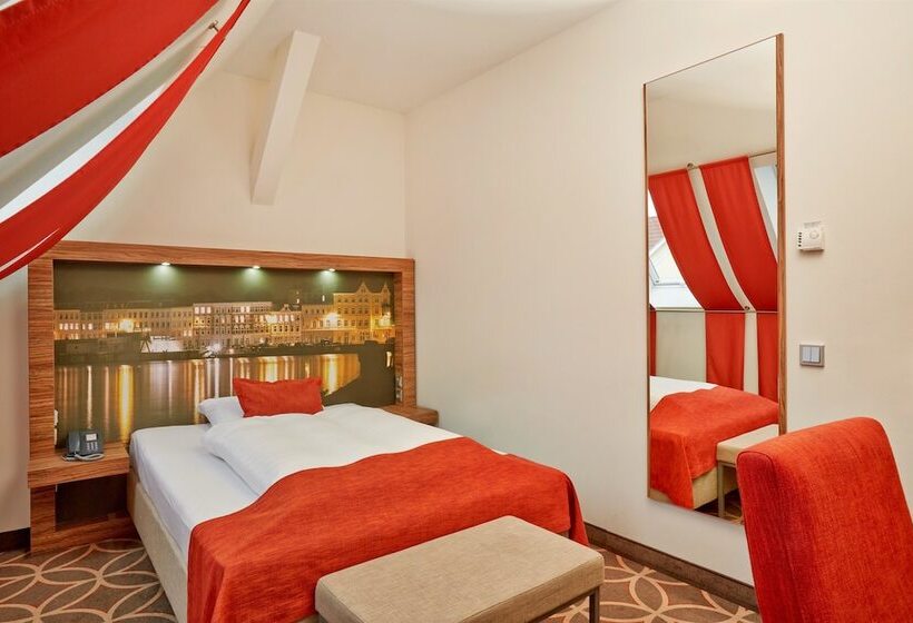 デラックスルーム, H+ Hotel Lübeck