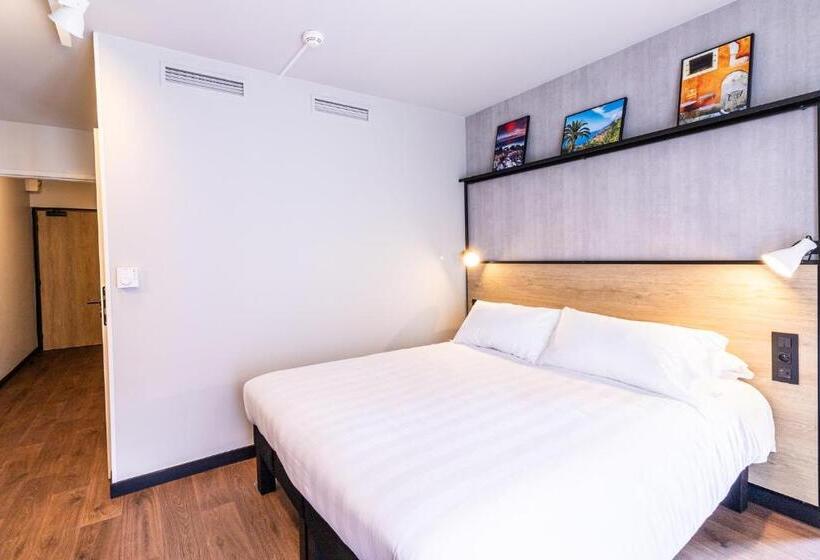 اتاق سوپریور با بالکن, Ibis Roquebrune Cap Martin Menton