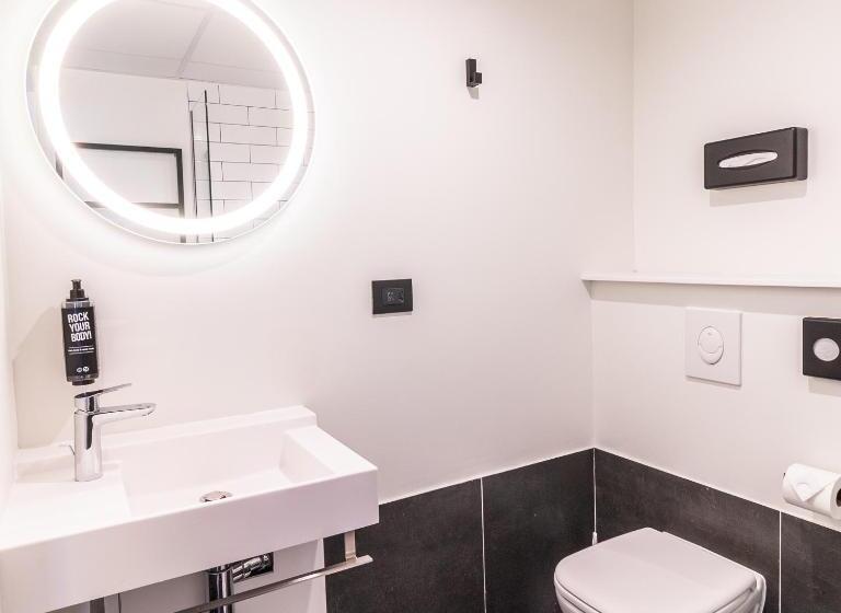 اتاق استاندارد, Ibis Roquebrune Cap Martin Menton