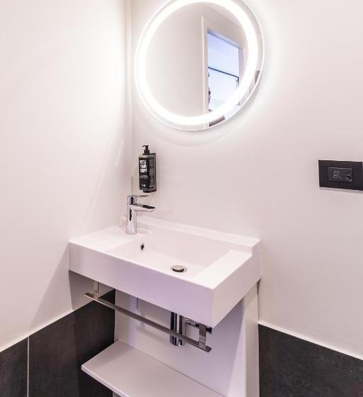 اتاق استاندارد, Ibis Roquebrune Cap Martin Menton