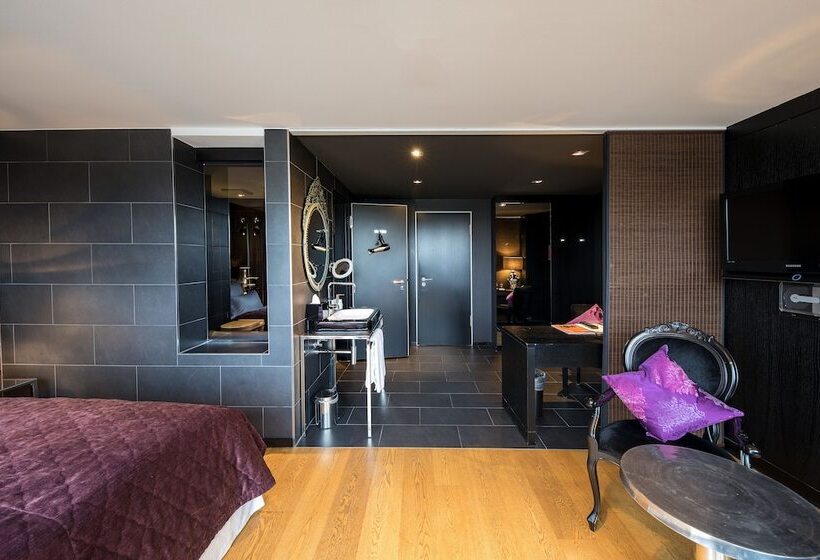 استودیوی استاندارد با تخت دوبل, La Mansion Vi Vadi