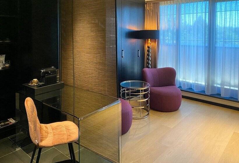 استودیوی استاندارد با تخت دوبل, La Mansion Vi Vadi