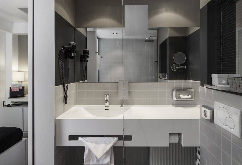 اتاق استاندارد یک نفره, Pearl Design Hotel   Frankfurt City