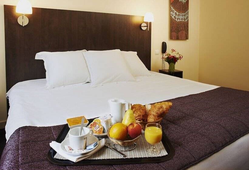 اتاق سوپریور, Savoy