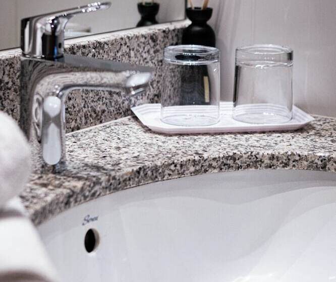 اتاق استاندارد, Schwarzwaldhotel Gengenbach