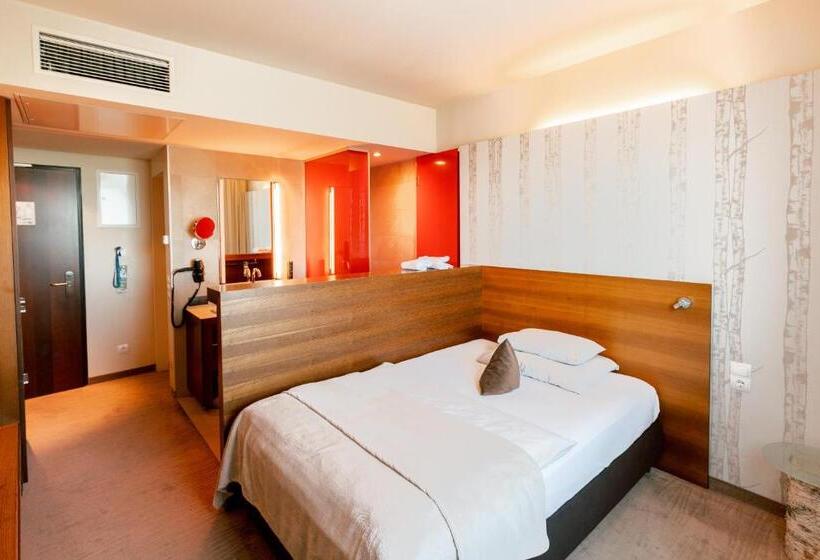 اتاق استاندارد یک نفره, Das Seepark Wörthersee Resort