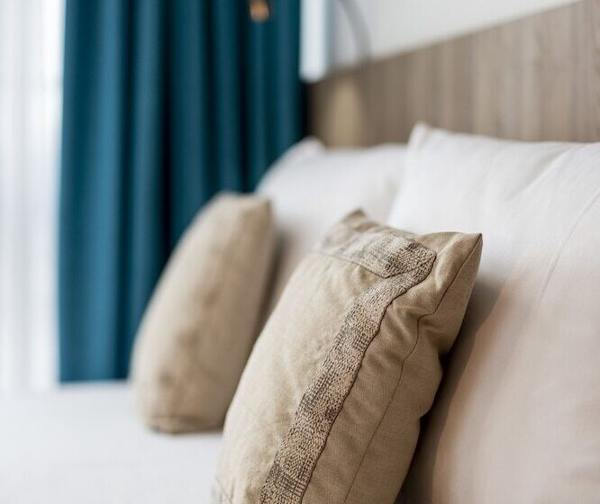 اتاق استاندارد, Koncept Hotel Benedikt