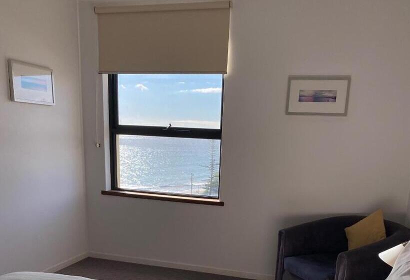 اتاق لوکس, Ocean Beach Hotel