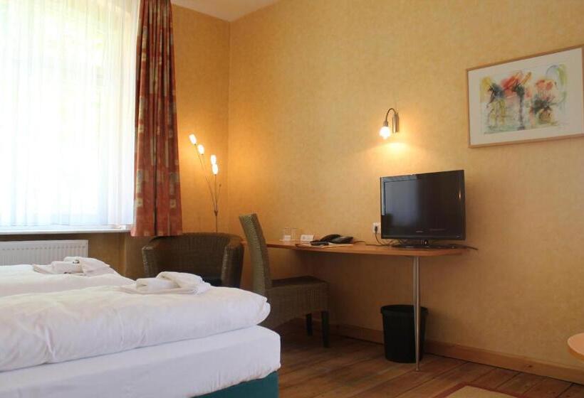 اتاق استاندارد, Boutique Hotel Schwarzer Baer