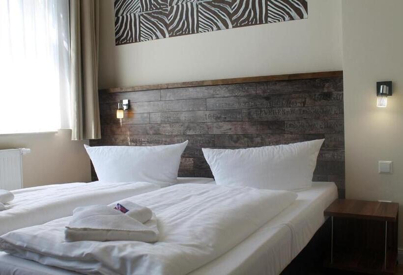 اتاق استاندارد, Boutique Hotel Schwarzer Baer