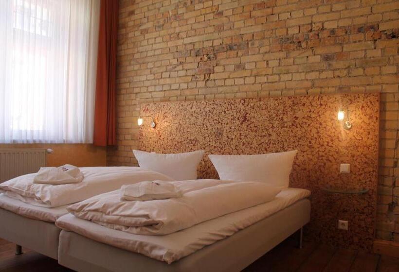 اتاق استاندارد, Boutique Hotel Schwarzer Baer