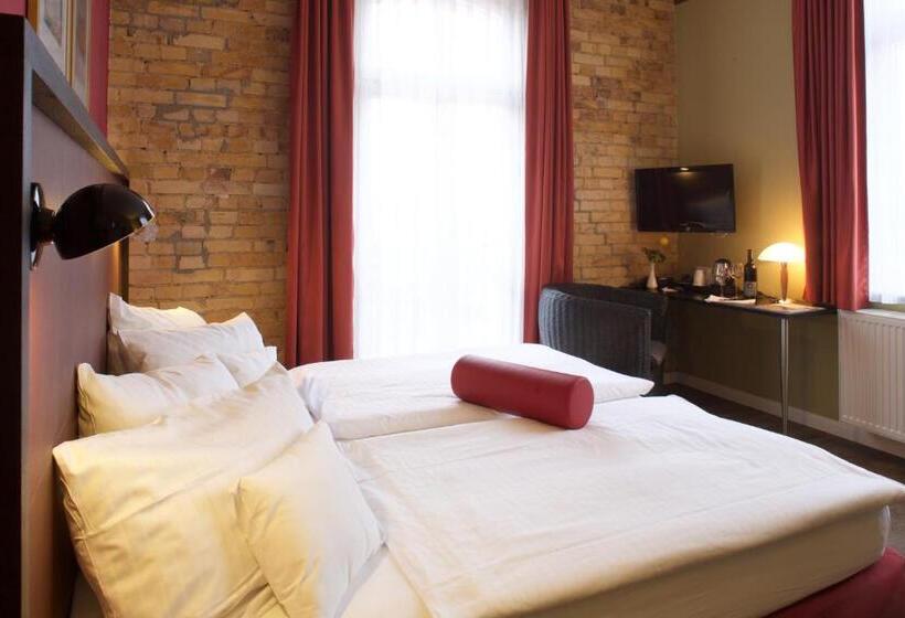 اتاق استاندارد, Boutique Hotel Schwarzer Baer