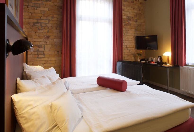 اتاق استاندارد, Boutique Hotel Schwarzer Baer