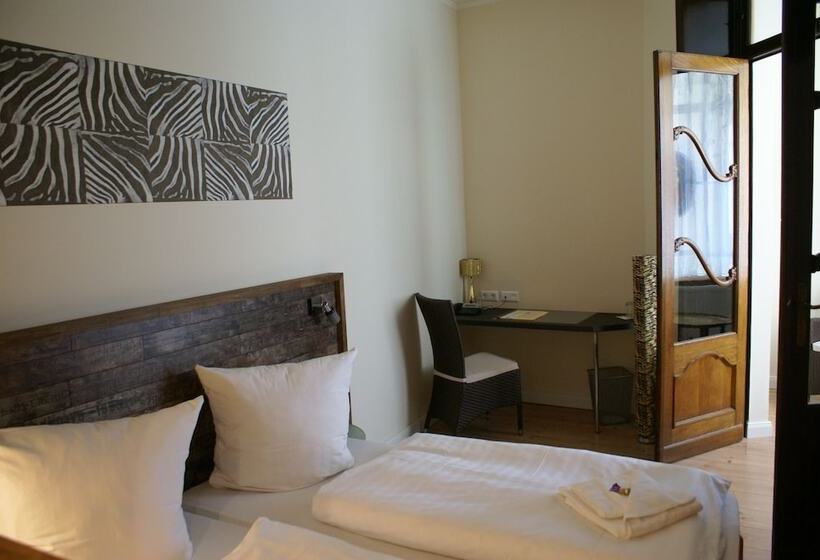 اتاق استاندارد, Boutique Hotel Schwarzer Baer