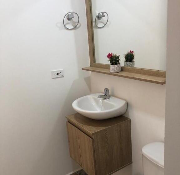 سوییت خانوادگی, Apartamento Frente Al Malecón