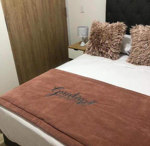 سوییت خانوادگی, Apartamento Frente Al Malecón