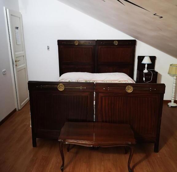 اتاق لوکس, La Casa Di Milady