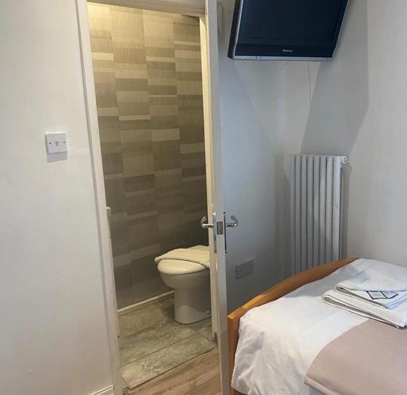 اتاق استاندارد یک نفره, Alexander Hotel Fully Refurbished All Rooms En Suite