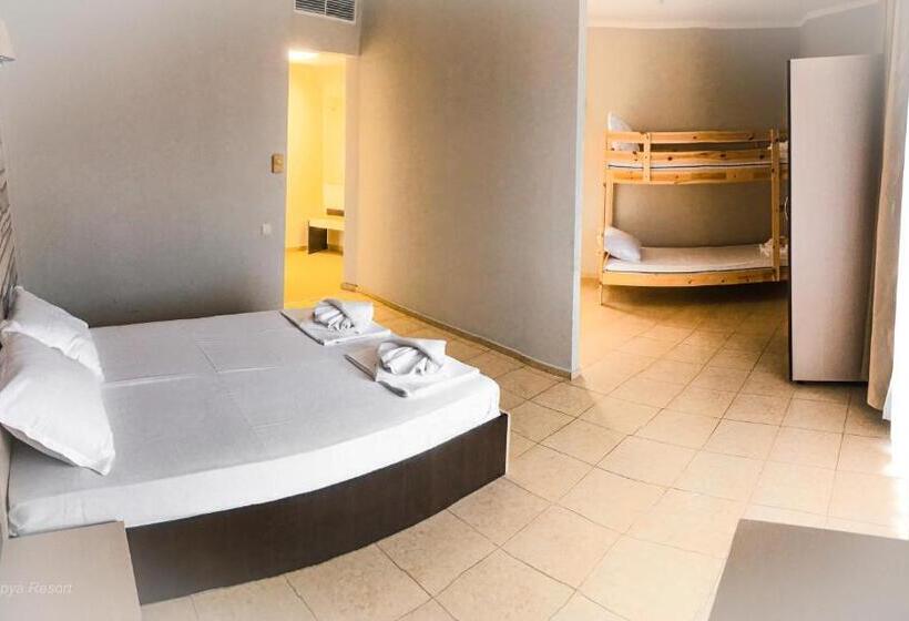 استودیوی استاندارد, Arapya Resort