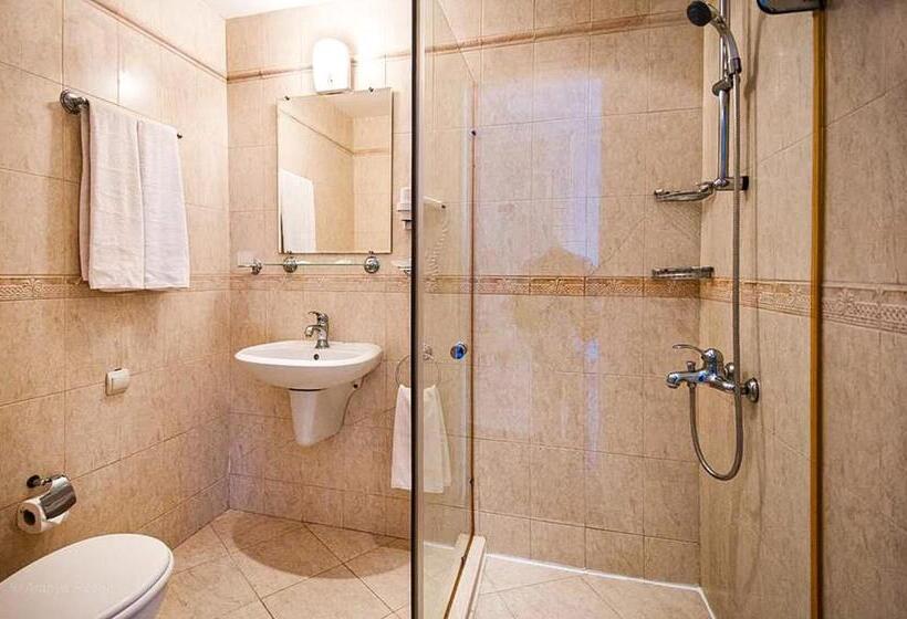 استودیوی استاندارد, Arapya Resort