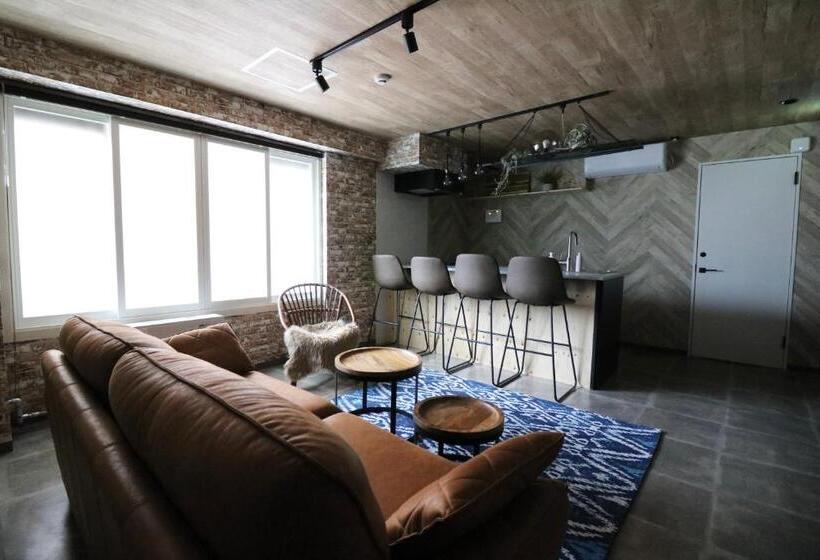 اتاق استاندارد چهار تخته, Maison Sapporo