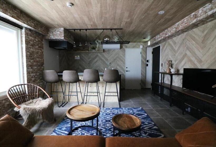 اتاق استاندارد چهار تخته, Maison Sapporo