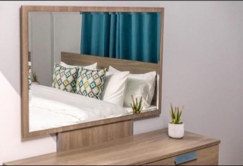 آپارتمان 2 خوابه, Montecito Apartments