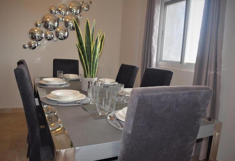 آپارتمان 2 خوابه, Montecito Apartments